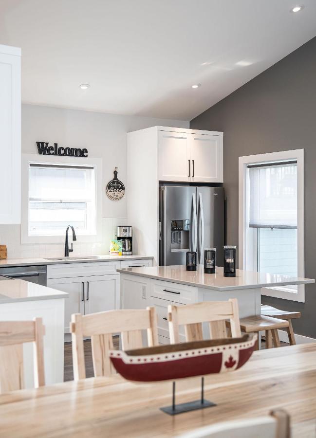 Mountain Dreams - Revelstoke Home Near Rmr 외부 사진